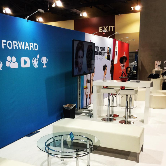 InternationalCommercialPhotographer_JenniferAvello_PivotPoint_AACS_Annual2015-booth2