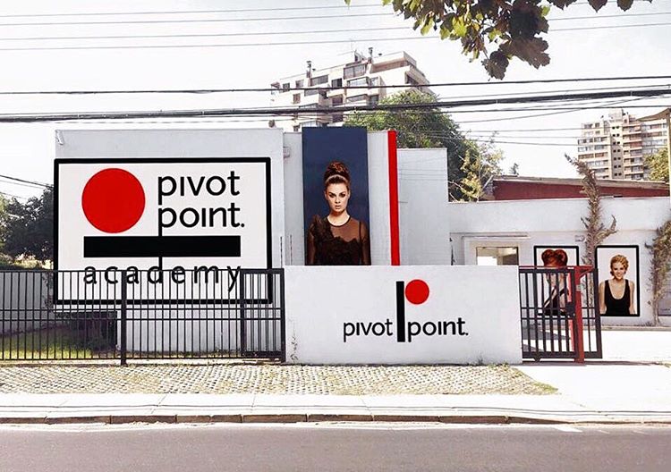 Pivot Point Store Chile, Billboards