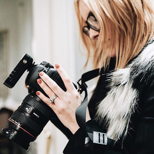 Photographer Jennifer Avello behind the scenes her photoshoot
